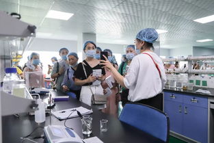 專注成就卓越 微峰會家人聽雅工廠游記與會議服務啟示